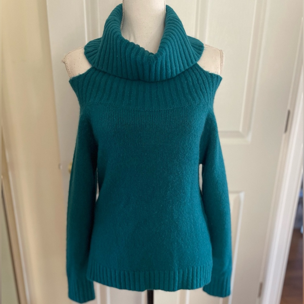 Marciano Guess Cutout Off-the-Shoulder Sweater Top